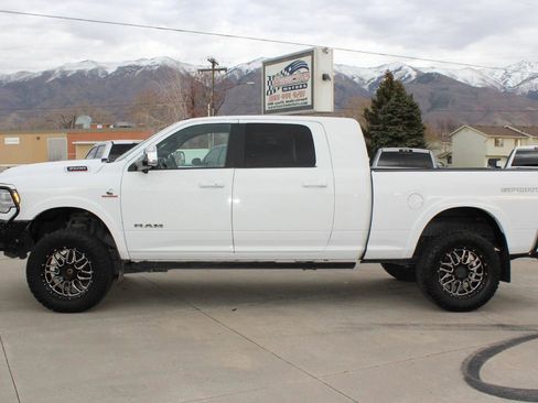 Used 2022 RAM 3500 Laramie AWD/4WD image 29
