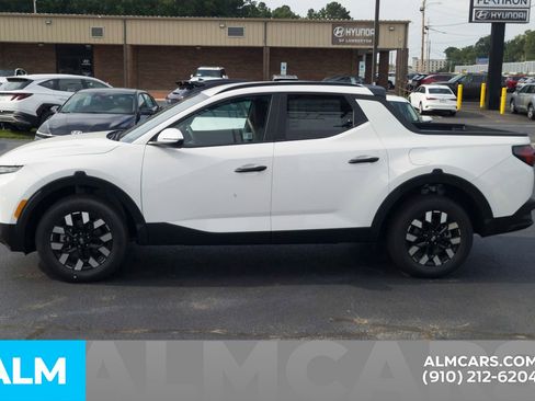 Certified 2025 Hyundai Santa Cruz SEL FWD image 11