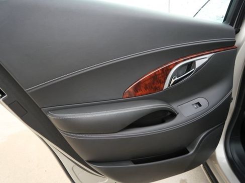 Used 2013 Buick LaCrosse Premium w/ Driver Confidence Package FWD image 15