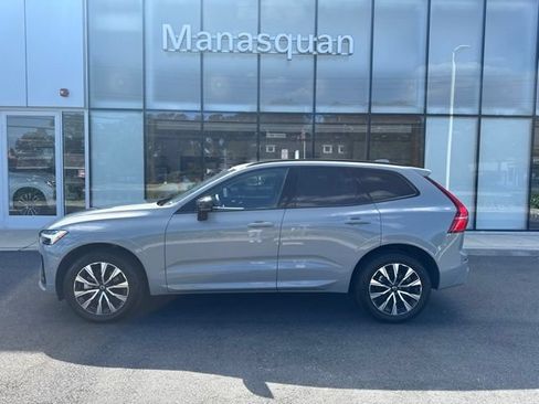 Certified 2025 Volvo XC60 B5 Plus AWD/4WD image 2