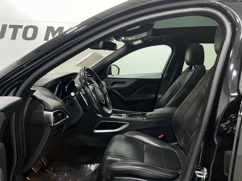 Used 2018 Jaguar F-PACE S image 19