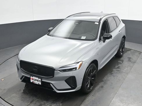 New 2026 Volvo XC60 T8 Ultra w/ Climate Package AWD/4WD image 31