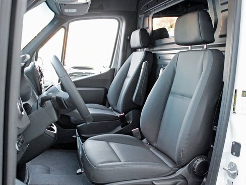 New 2026 Mercedes-Benz Sprinter 144 Cargo image 10