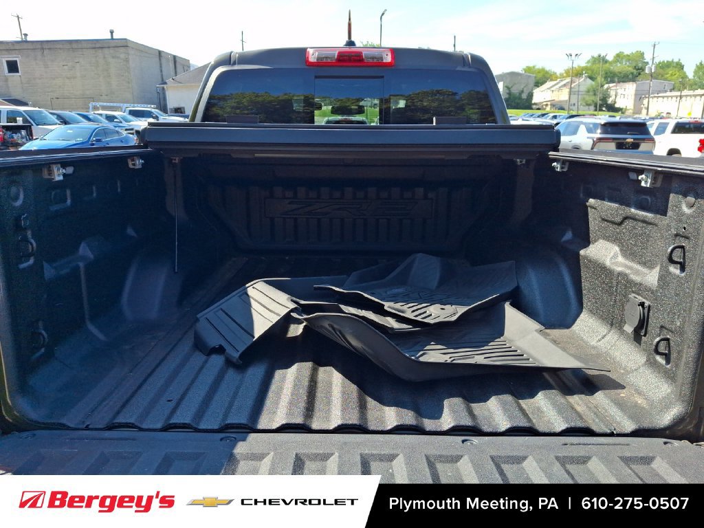 Certified 2023 Chevrolet Colorado ZR2 w/ ZR2 Convenience Package III AWD/4WD image 31