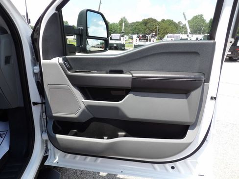 Used 2025 Ford F250 XLT w/ FX4 Off-Road Package AWD/4WD image 38