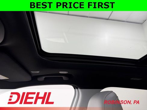 New 2026 Jeep Cherokee Overland image 40