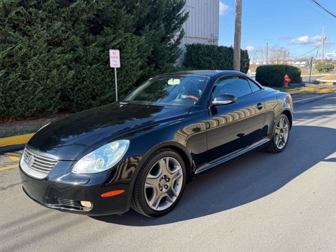 Used 2005 Lexus SC 430 Convertible image 2