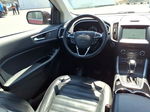 Used 2017 Ford Edge SEL w/ Equipment Group 201A AWD/4WD image 10