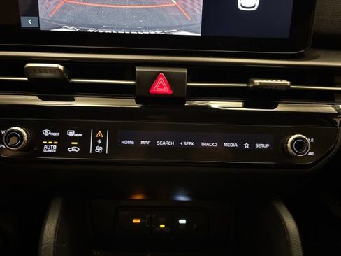Certified 2026 Kia Sportage EX FWD image 21