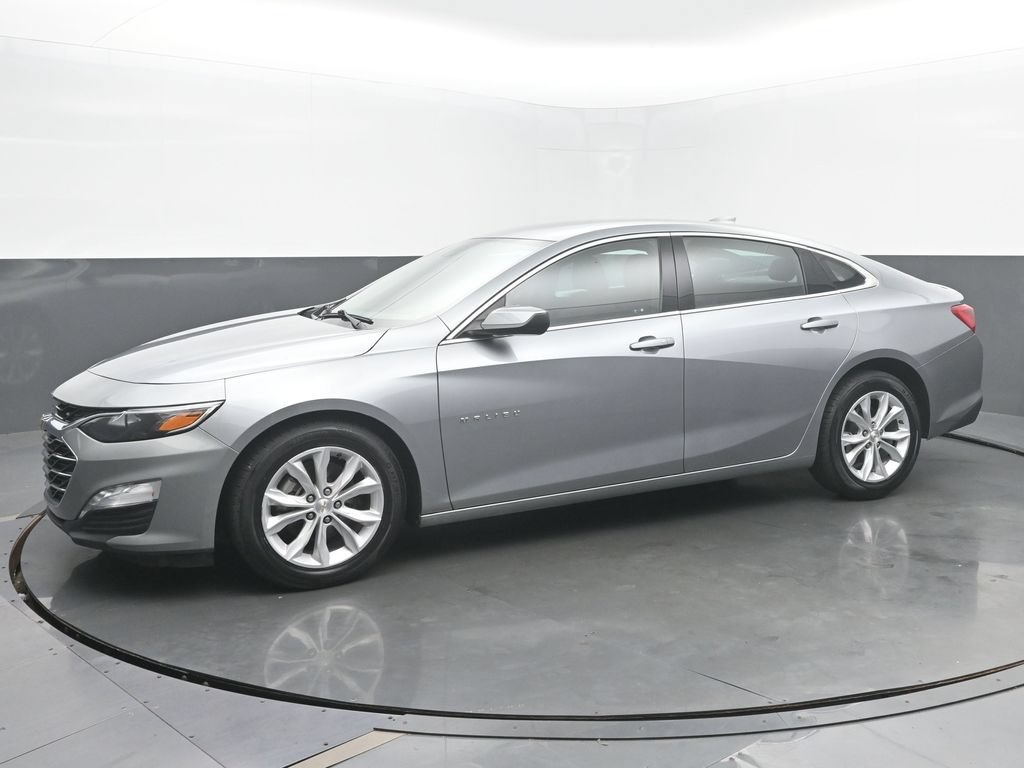 Used 2025 Chevrolet Malibu LT FWD image 2