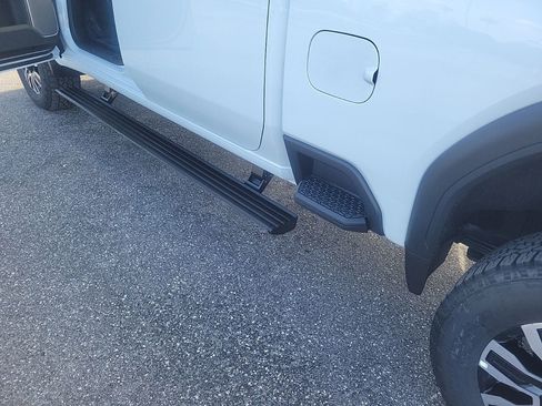 New 2026 GMC Sierra 2500 Denali Ultimate AWD/4WD image 10