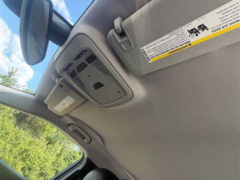 Used 2014 Chevrolet Impala LT w/ Convenience Package FWD image 15