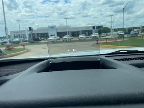 Used 2022 GMC Terrain SLT w/ Tech Package image 7