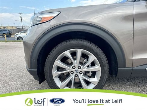 Used 2021 Ford Explorer Platinum w/ Equipment Group 601A image 23