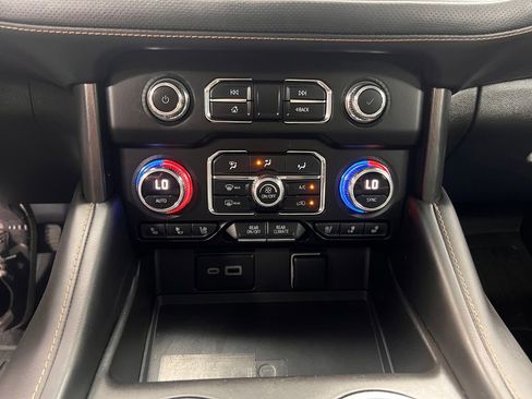 Used 2023 GMC Yukon XL AT4 w/ Max Trailering Package AWD/4WD image 7