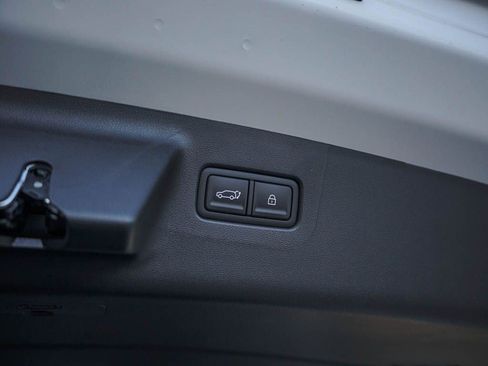 New 2025 Hyundai Santa Fe SEL image 9