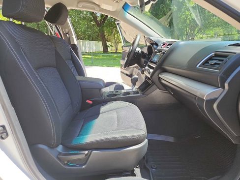 Used 2019 Subaru Outback 2.5i AWD/4WD image 41