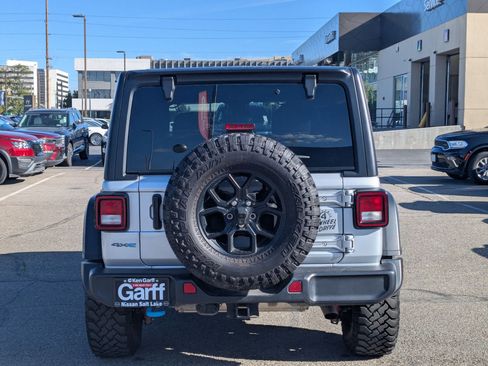 Used 2024 Jeep Wrangler Willys image 5