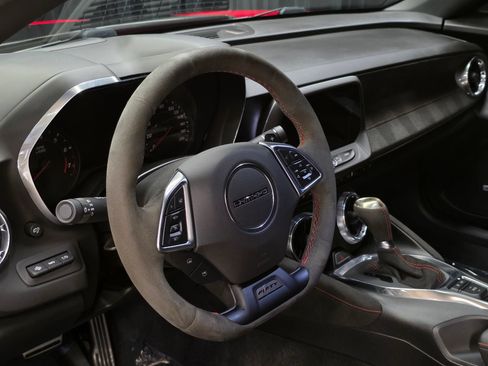 Used 2017 Chevrolet Camaro ZL1 RWD image 23