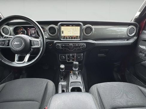 Used 2021 Jeep Wrangler Unlimited Sahara w/ Uconnect 4C Nav & Sound Group image 2