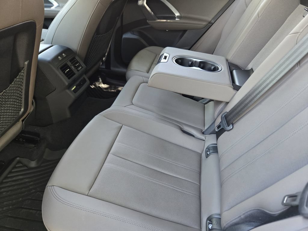 Used 2025 Audi Q5 Premium Plus w/ Premium Plus AWD/4WD image 39