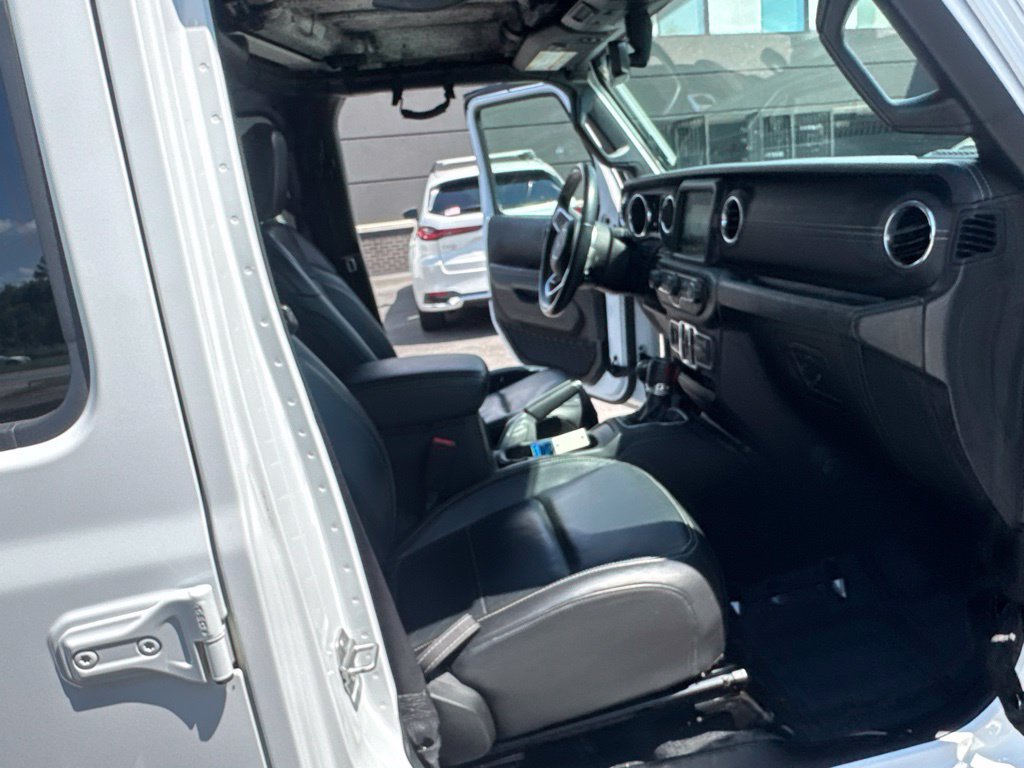 Used 2018 Jeep Wrangler Unlimited Sahara AWD/4WD image 72