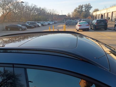 Used 2025 MAZDA CX-50 AWD 2.5 Hybrid w/ Premium Pkg image 8