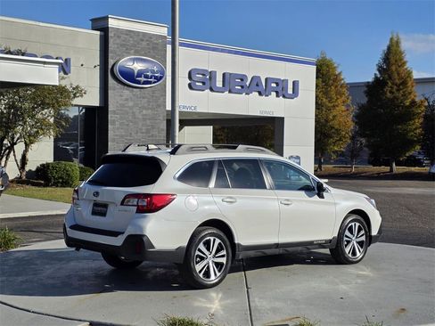 Used 2019 Subaru Outback 2.5i Limited image 5