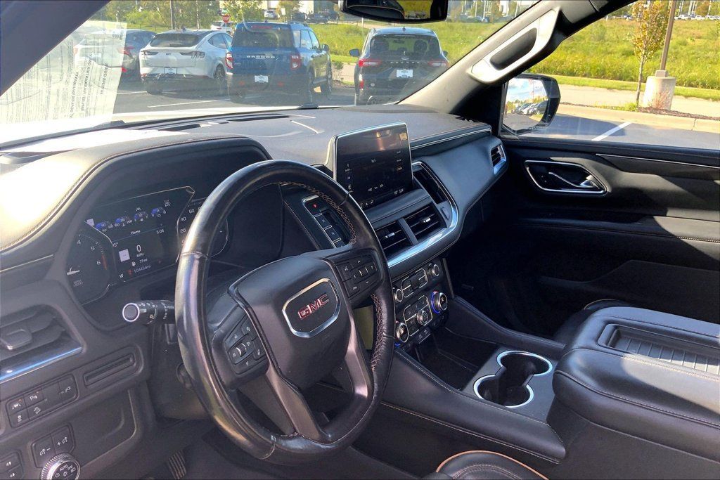 Used 2021 GMC Yukon AT4 w/ Rear Media and Nav Package AWD/4WD image 8