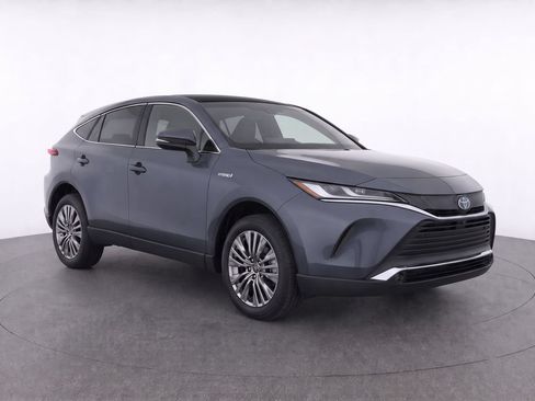Used 2021 Toyota Venza Limited w/ Carpet Mat Package (TMS) AWD/4WD image 3