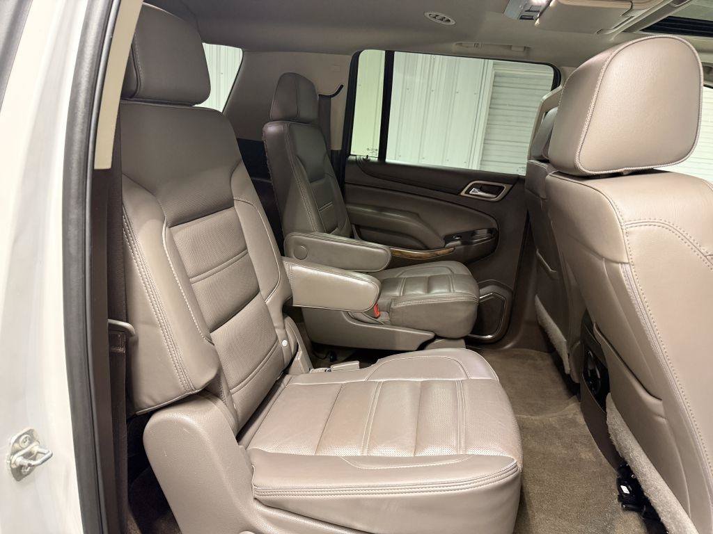 Used 2019 GMC Yukon XL Denali w/ Denali Ultimate Package AWD/4WD image 38