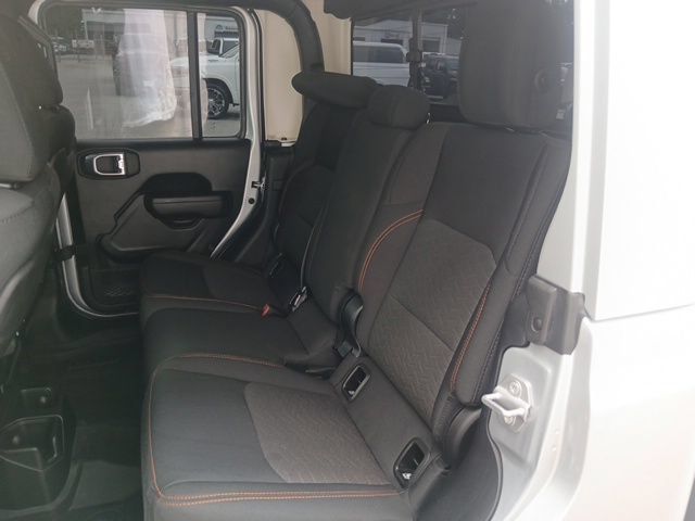 Used 2023 Jeep Gladiator Mojave w/ Cold Weather Group AWD/4WD image 20