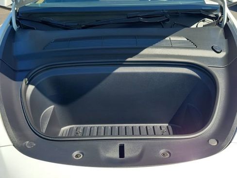 Used 2023 Tesla Model Y Long Range image 19