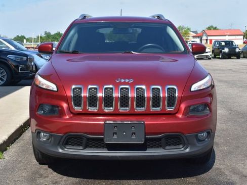 Used 2015 Jeep Cherokee Latitude w/ Cold Weather Group AWD/4WD image 11