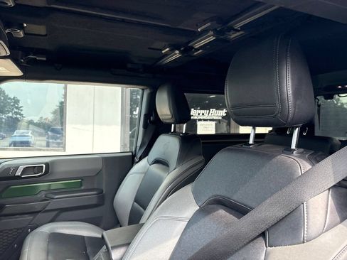 Used 2024 Ford Bronco Black Diamond AWD/4WD image 2