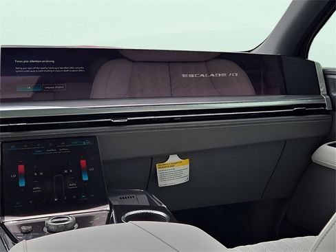 New 2026 Cadillac Escalade IQ Luxury 1 w/ LPO, Floor Liner Package image 23