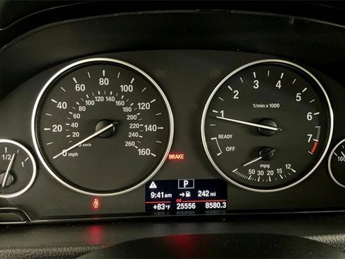 Used 2017 BMW 320i Sedan image 20