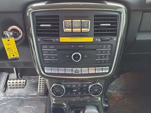 Used 2017 Mercedes-Benz G 550 Squared image 25