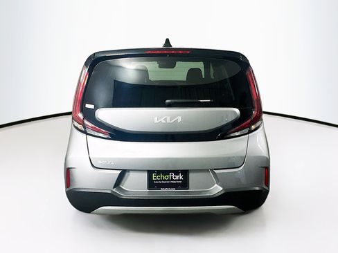 Used 2025 Kia Soul LX w/ LX Technology Package image 7