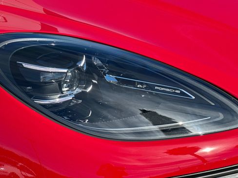 New 2026 Porsche Macan AWD/4WD image 37