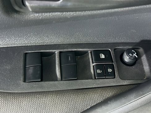 Used 2023 Toyota Corolla LE image 23