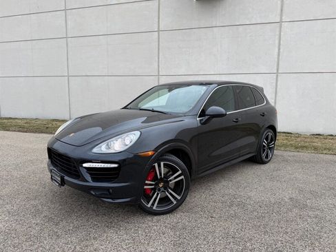 Used 2014 Porsche Cayenne Turbo S image 14