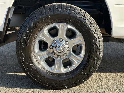 Used 2019 RAM 2500 Big Horn image 31