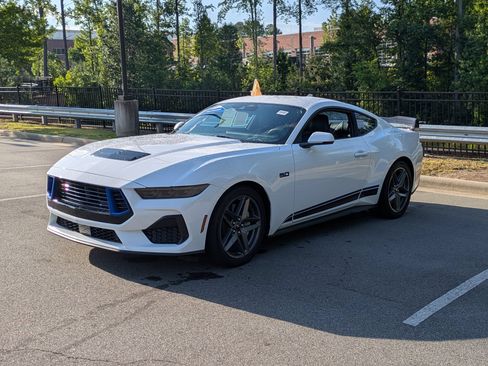 Certified 2024 Ford Mustang GT Premium RWD image 8