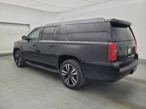 Used 2018 Chevrolet Suburban LT image 3