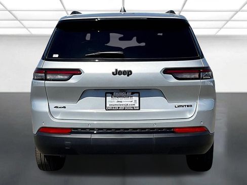 New 2025 Jeep Grand Cherokee L Limited w/ Black Appearance Package AWD/4WD image 6