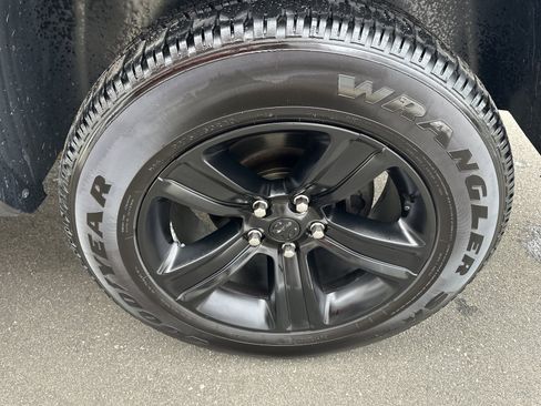 Used 2021 RAM 1500 Classic Warlock w/ Electronics Group image 29