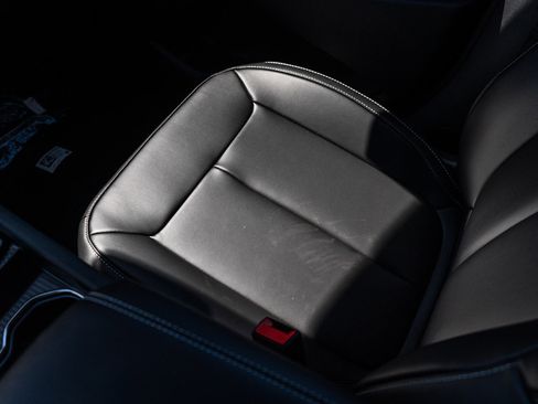 New 2025 Jeep Grand Cherokee L Limited w/ Trailer Tow Package image 27