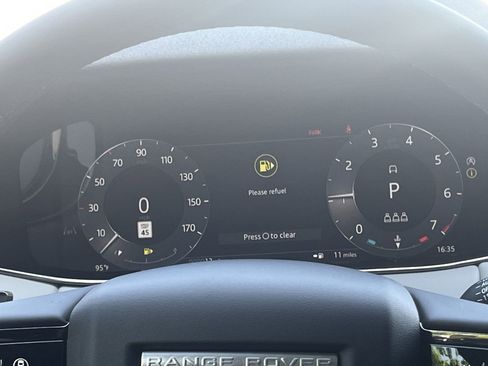 New 2026 Land Rover Range Rover Evoque Dynamic SE image 16