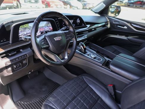 Used 2022 Cadillac Escalade ESV Sport Platinum w/ LPO, Floor Liner Package AWD/4WD image 9